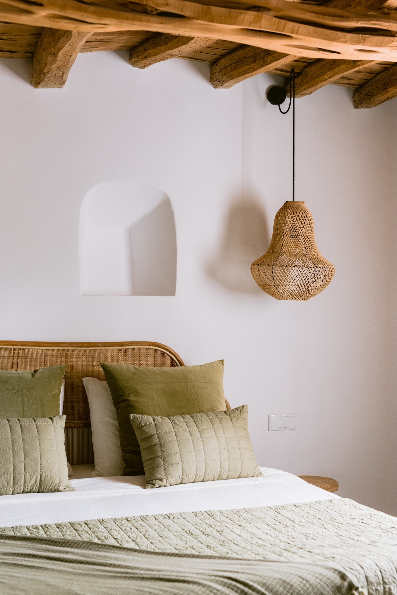 Resa Estates finca sale koop ibiza Jorge bedroom detail.jpg